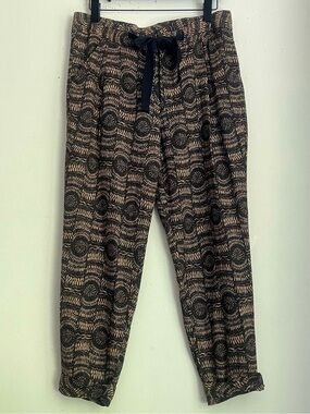Free People Black and Beige Circular Print Drawstring Joggers
